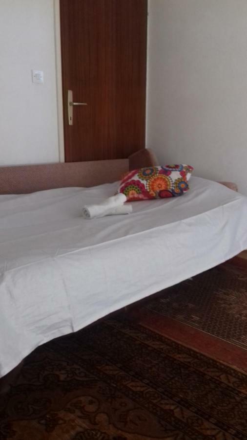דירות Vrgada Apartman Ante מראה חיצוני תמונה